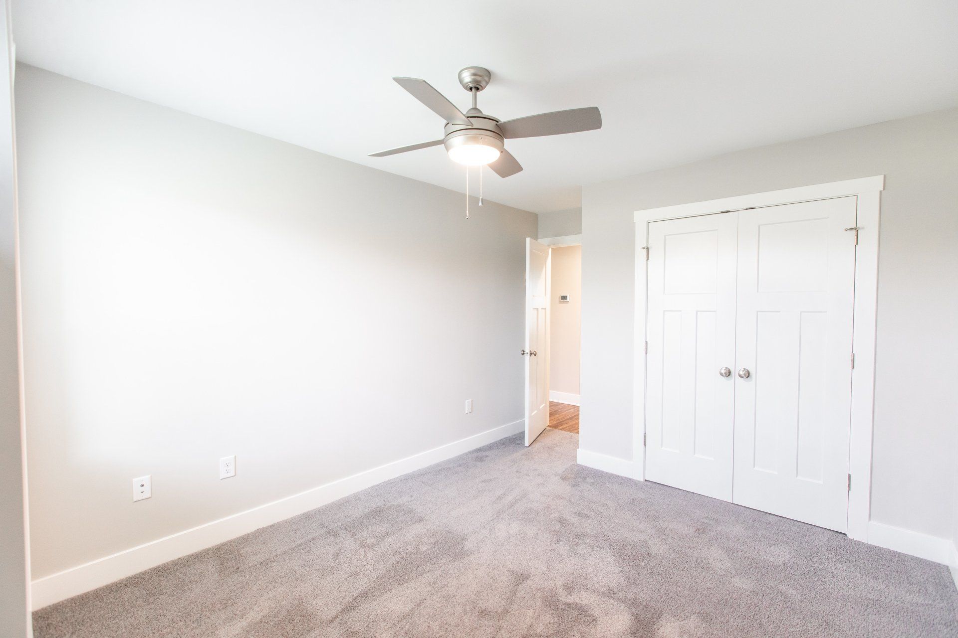 Bedroom with ceiling fan