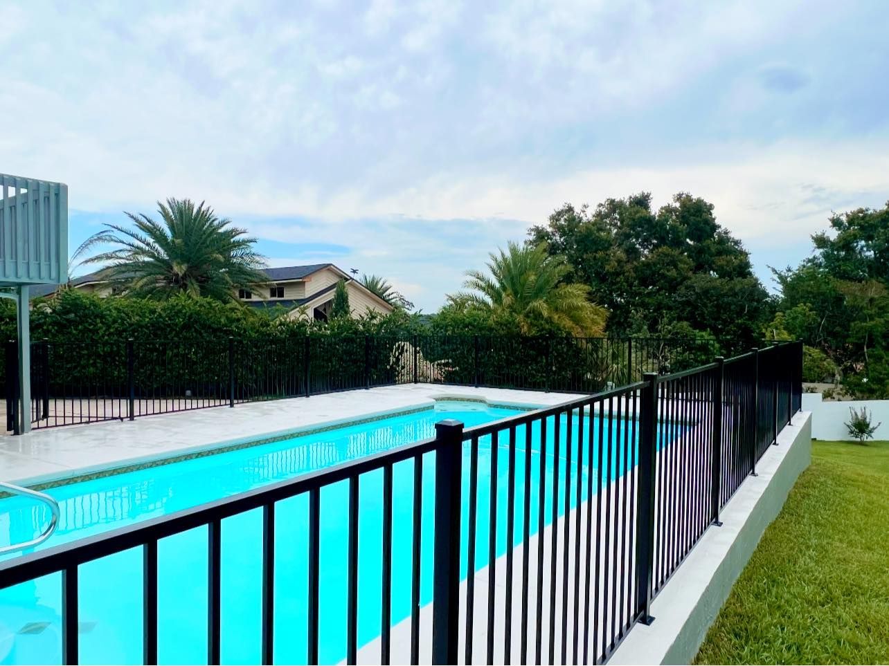 Fence installation services 31