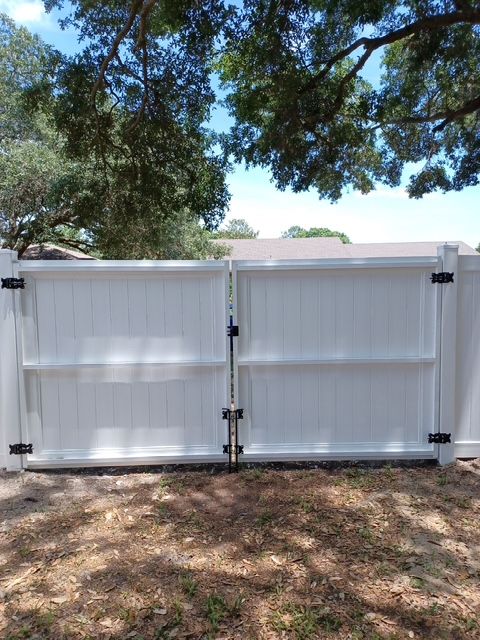 Fence installation services 19