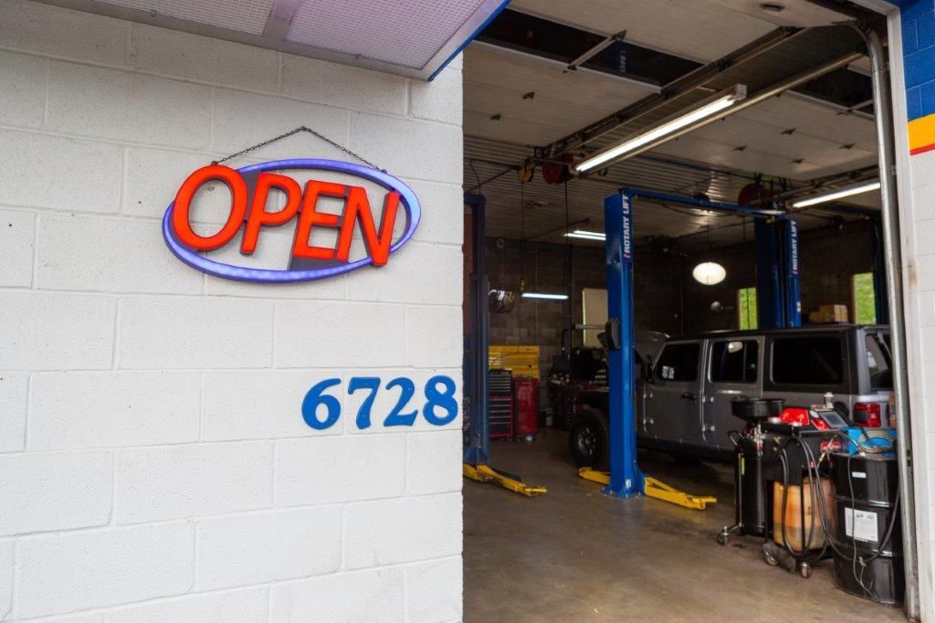 Shop Gallery Image | Eby's Garage