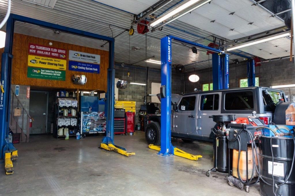 Shop Gallery Image | Eby's Garage