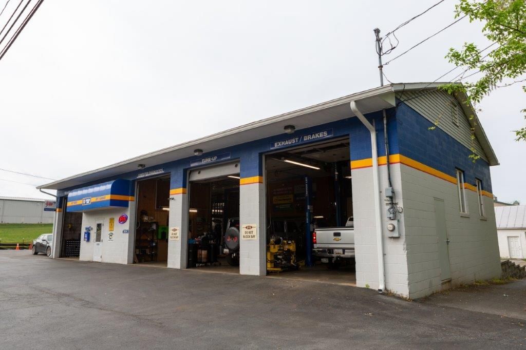Shop Gallery Image | Eby's Garage