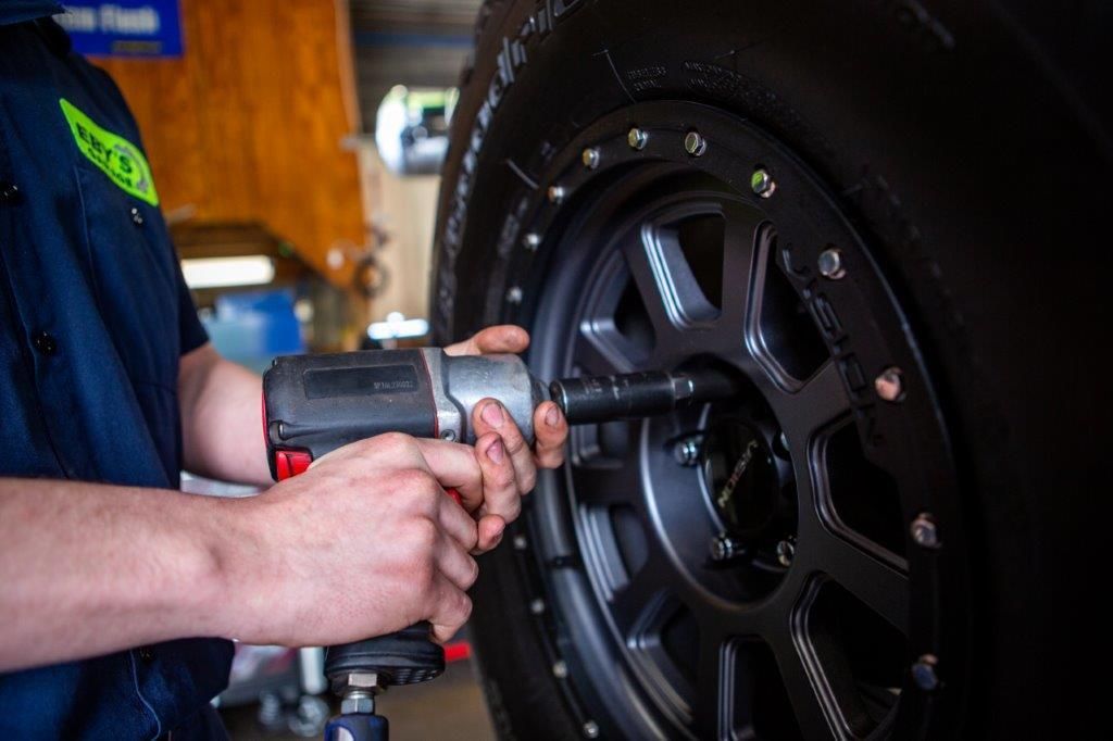 Shop Gallery Image | Eby's Garage