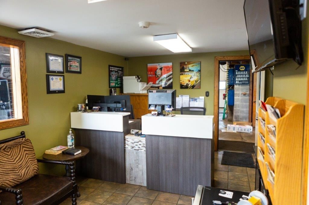 Shop Gallery Image | Eby's Garage
