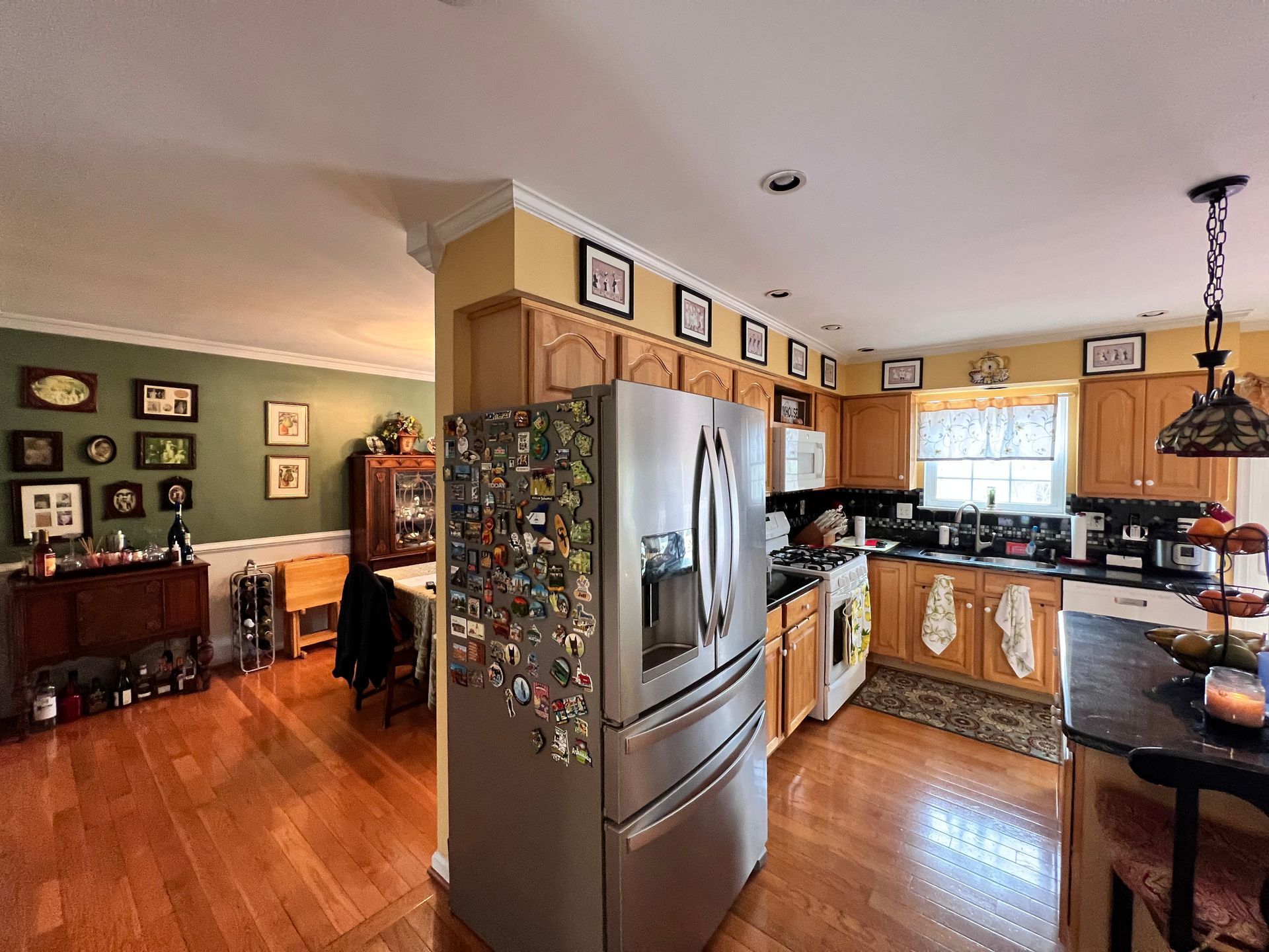 From outdated to perfect! See the dramatic before & after Kitchen transformation of this Catonsville kitchen. 