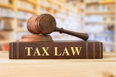 Tax Law Book - Estate Planning i n Phoenix, AZ