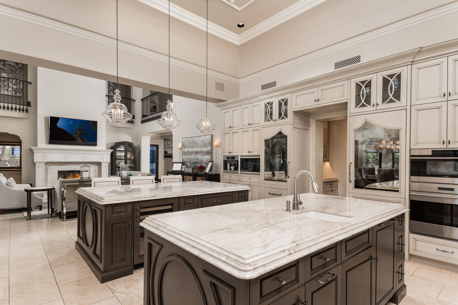 Two-Tone Kitchen Cabinets