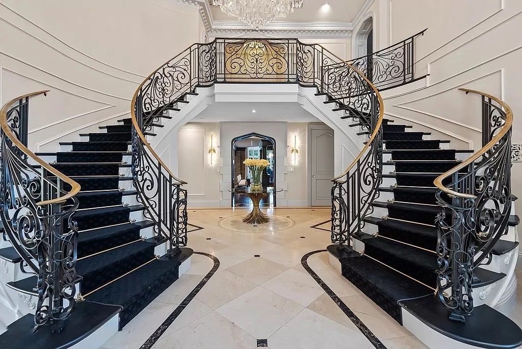 Traditional Style Estate