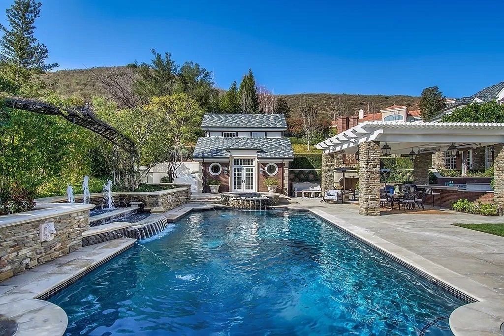 Traditional Style Estate