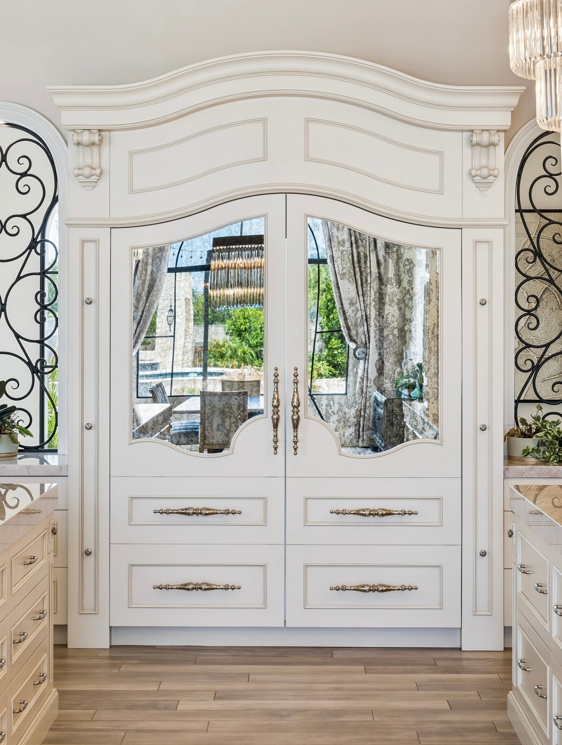 Luxury hidden fridge design by Fratantoni Interior Designers