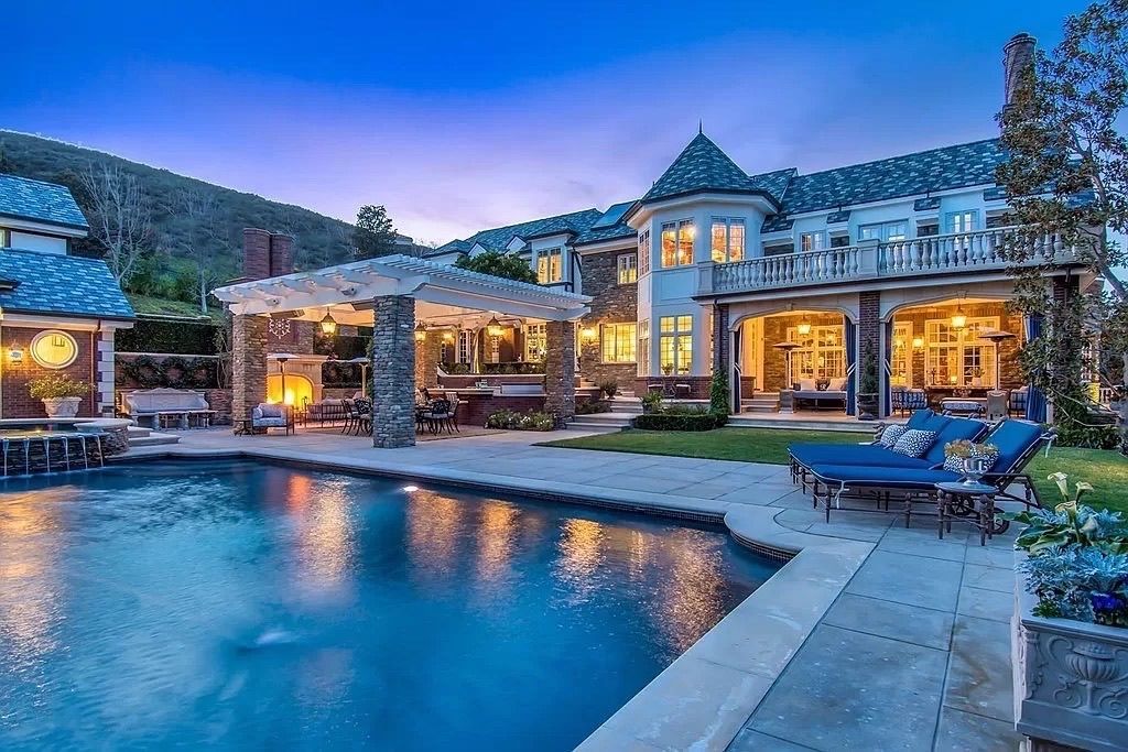 Traditional Style Estate