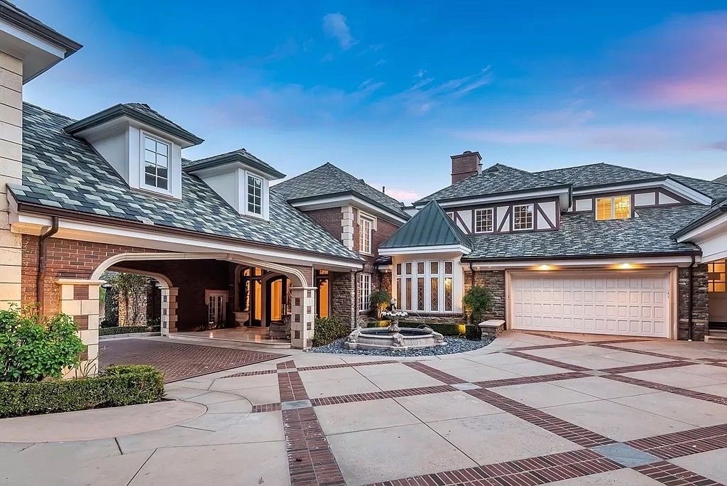 Traditional Style Estate