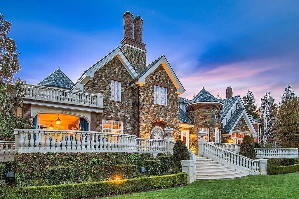 Traditional Style Estate