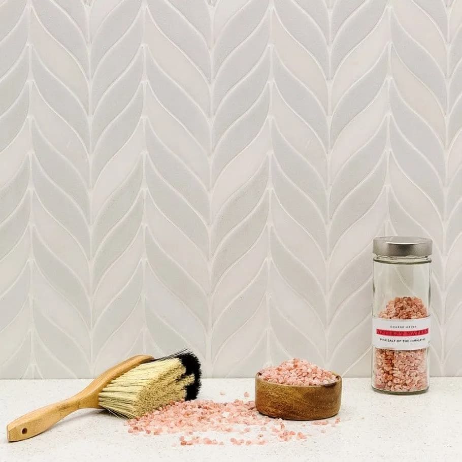 Nabi Sprig Glacier White marble and ceramic tile