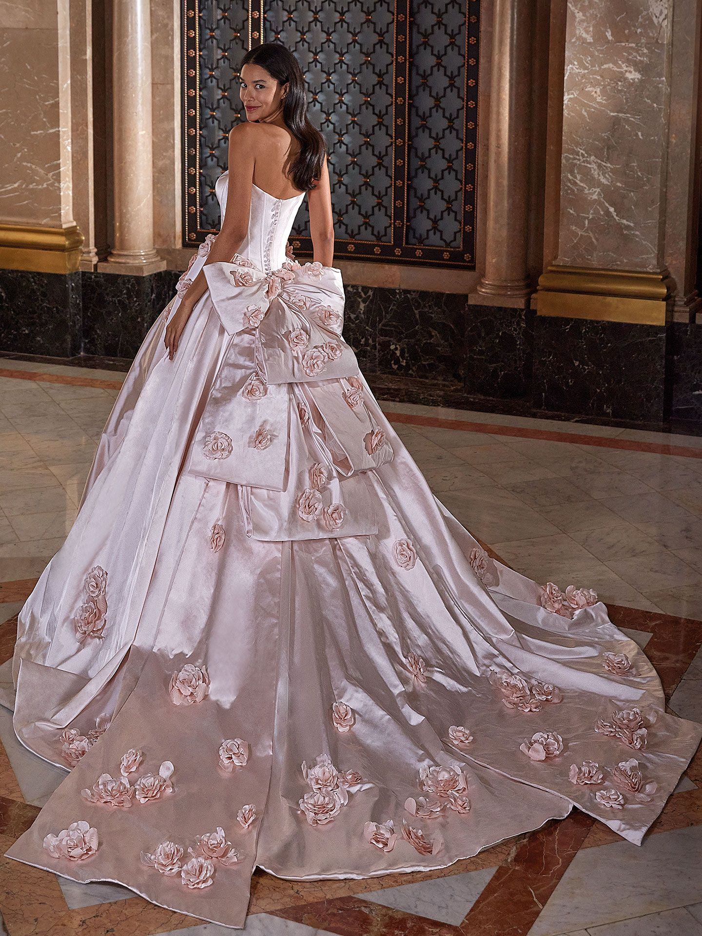 Demetrios_Platinum_Rosabella_Back