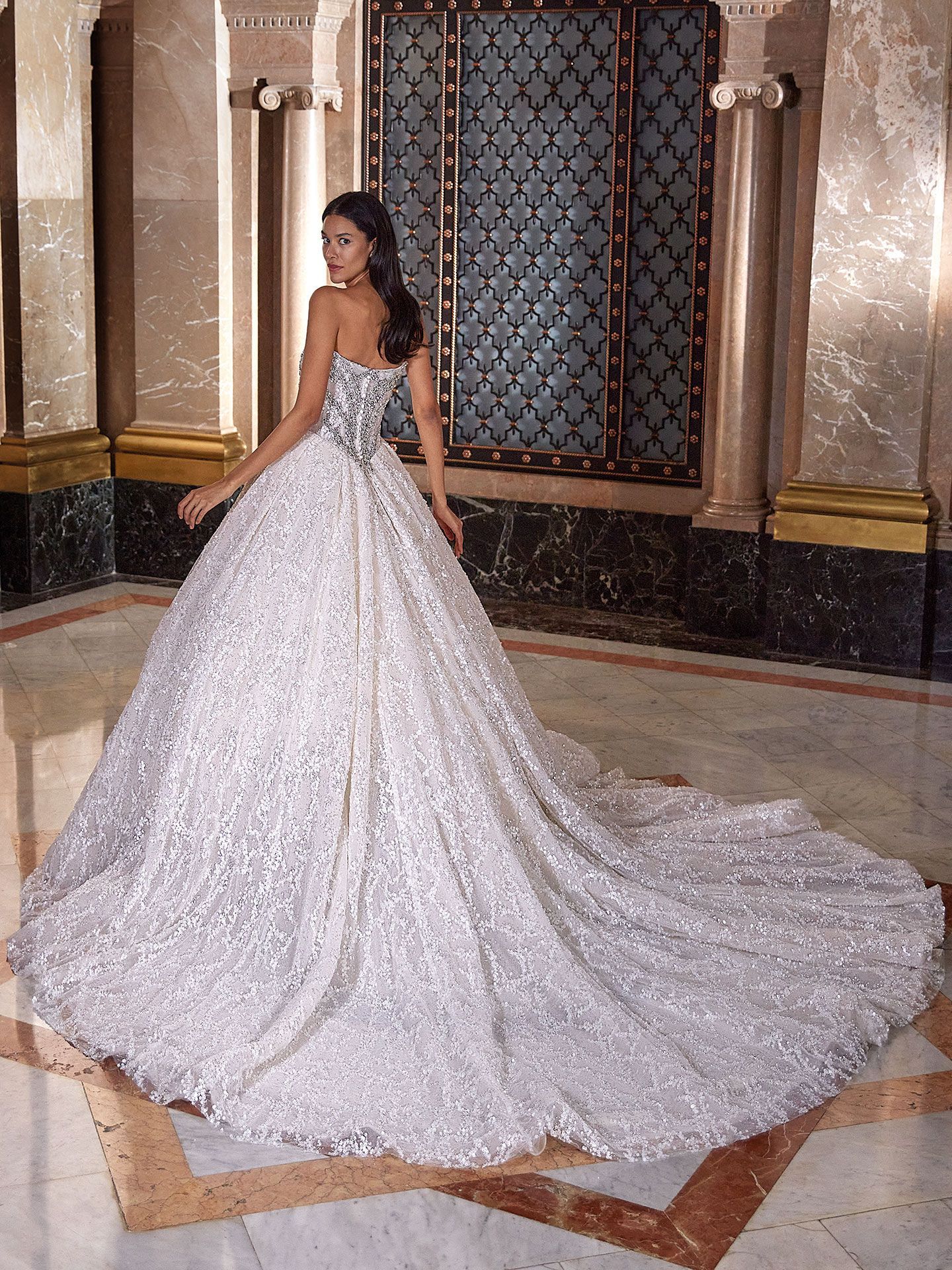 Demetrios_Platinum_Diamara_ Back