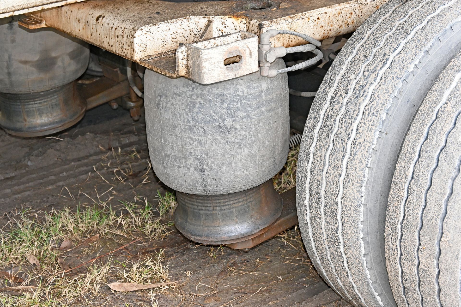 Air Suspension - Greenwood, IN - Diesel Tech Truck & Trailer