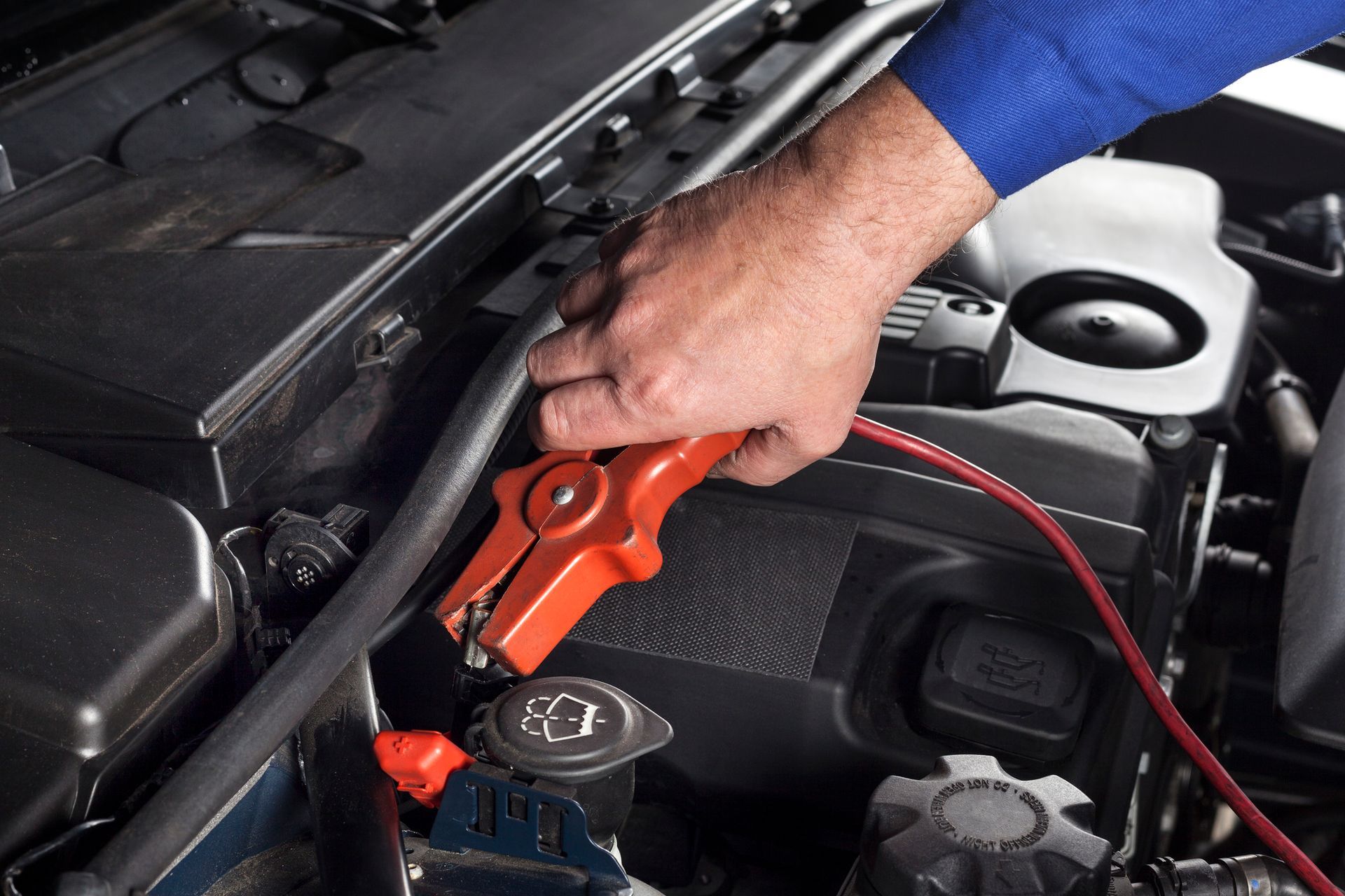 Battery Jumpstart - Greenwood, IN - Diesel Tech Truck & Trailer