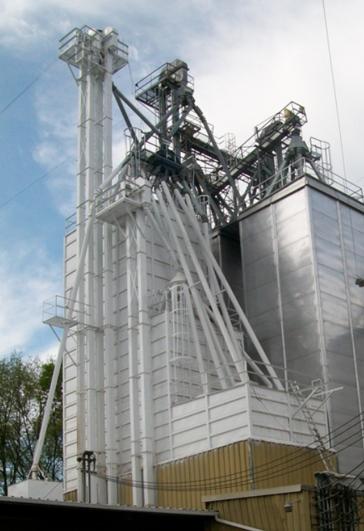 White Tall Building | Chambersburg, PA | Zeiset Painting and Exteriors