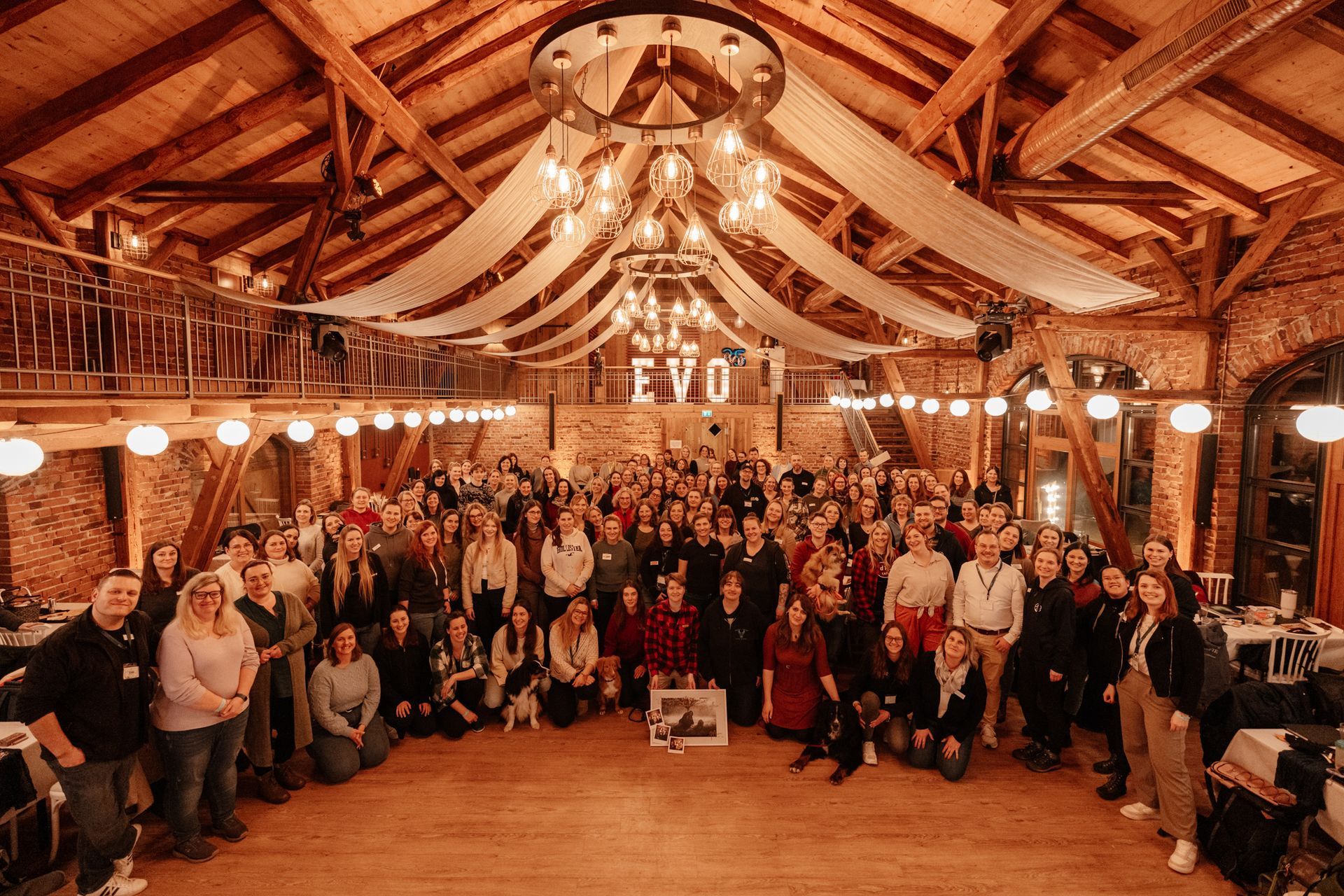 EVO 2025 - Gruppenbild aller Teilnehmer