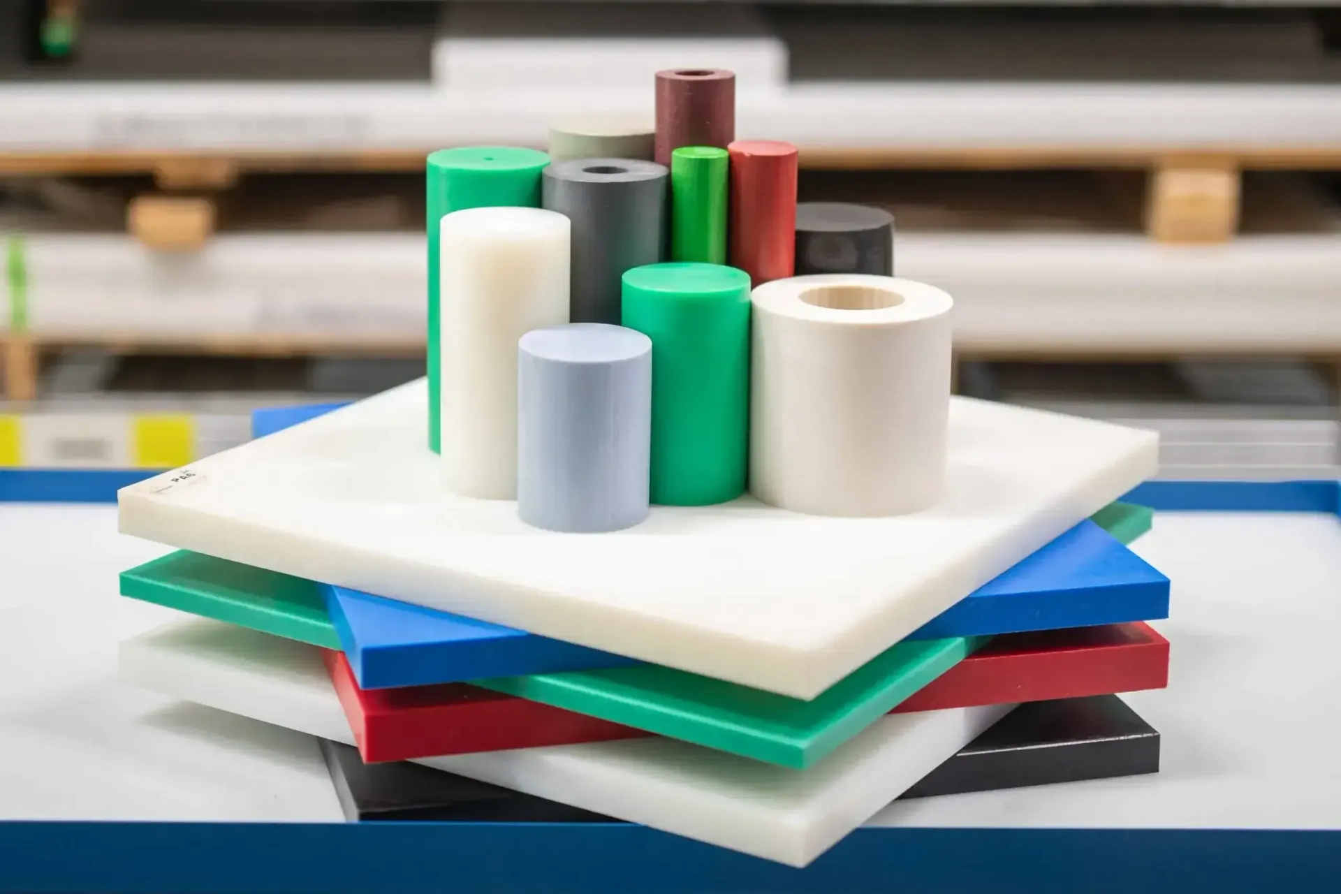 Plexiglass e lexan (policarbonato ) compatto tagliato su misura