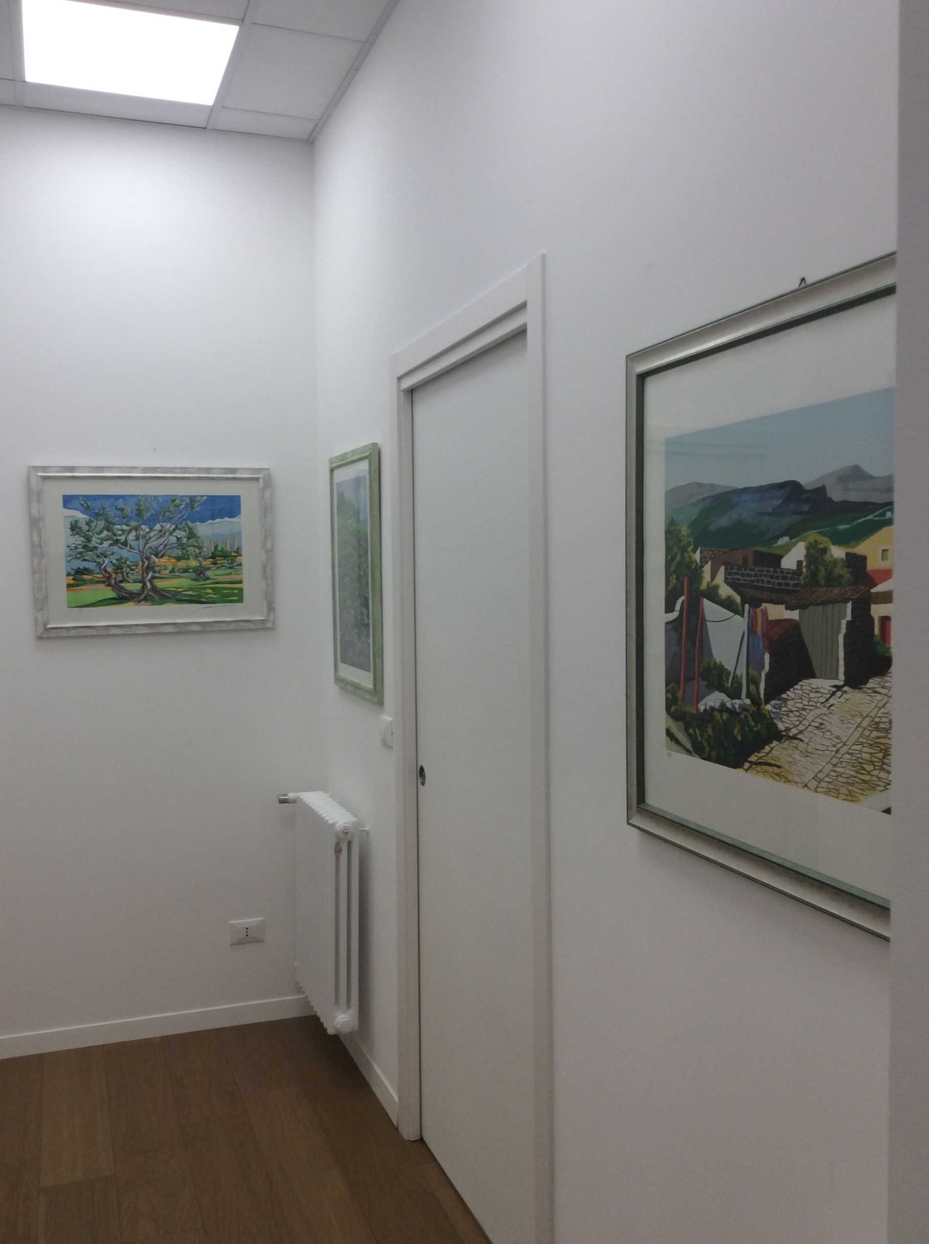 Porta interna e quadri