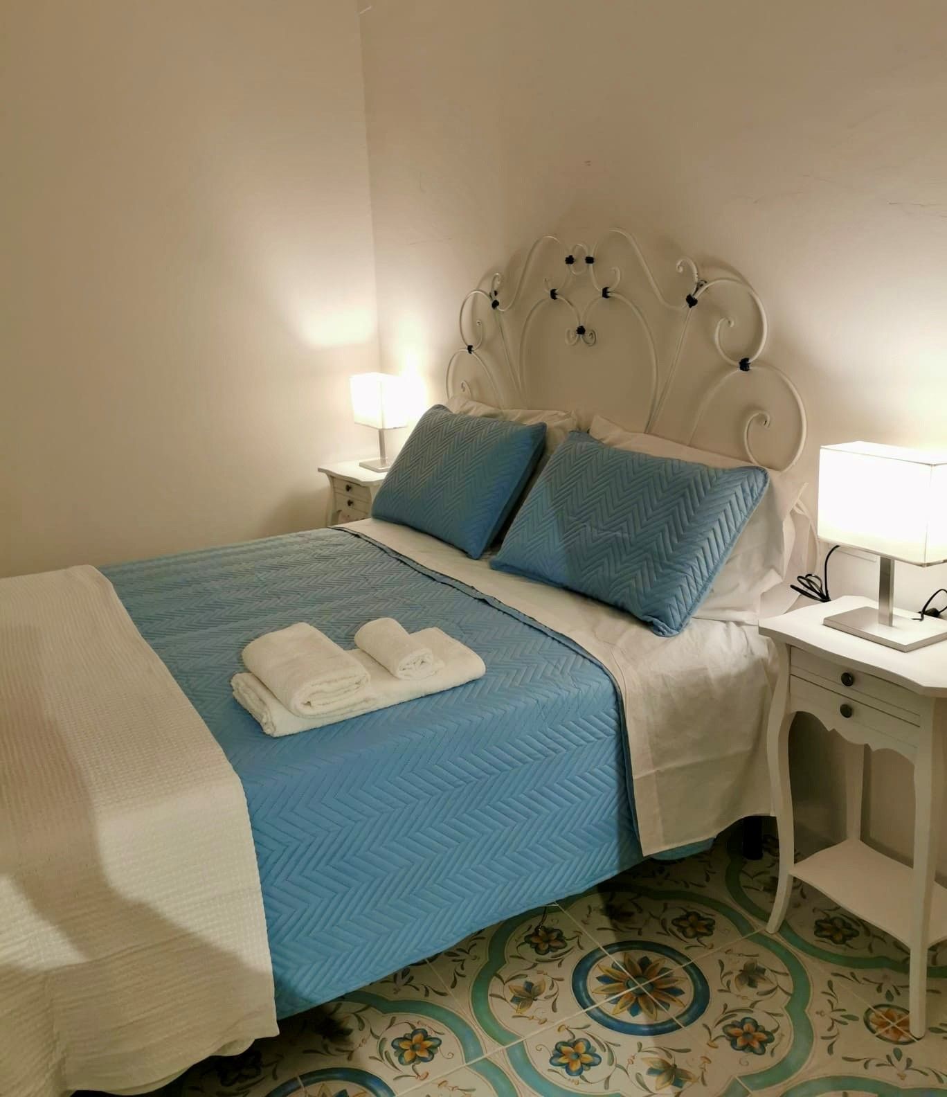 letto camera Ischia - Casa Petrarca