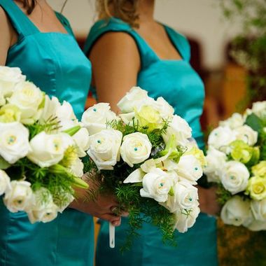 Bride's and bridesmaid's bouquets
