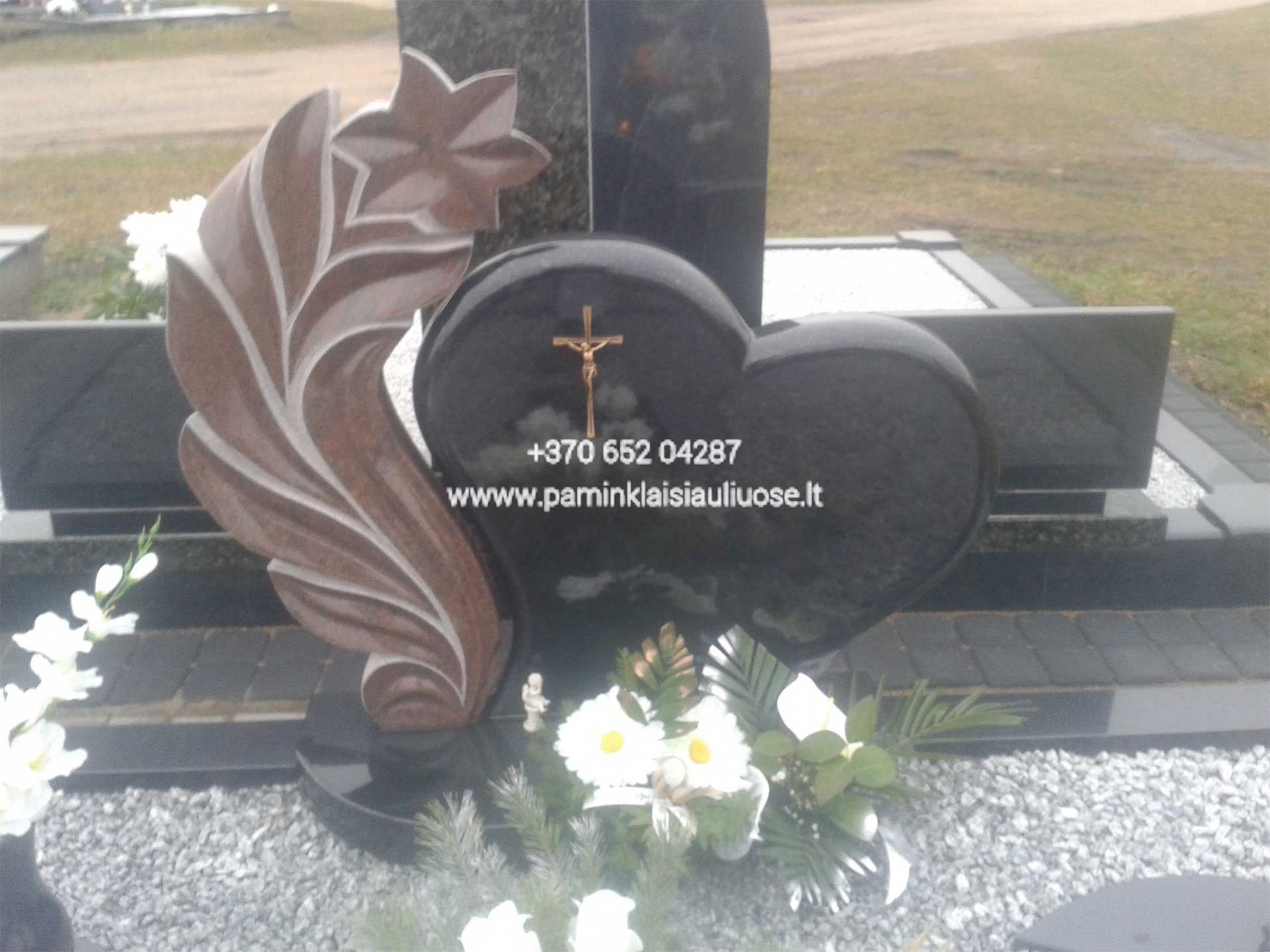 Akmenita, ĮI | 2 dalių paminklai