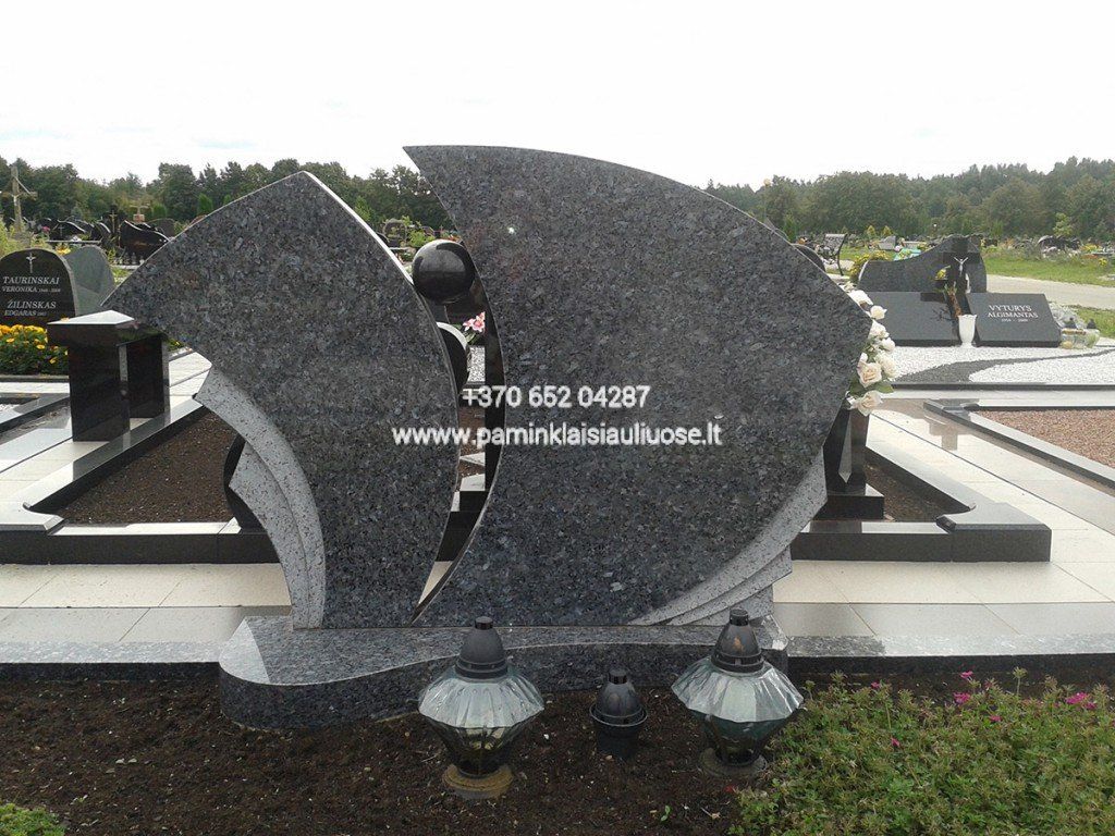 Akmenita, ĮI | 2 dalių paminklai