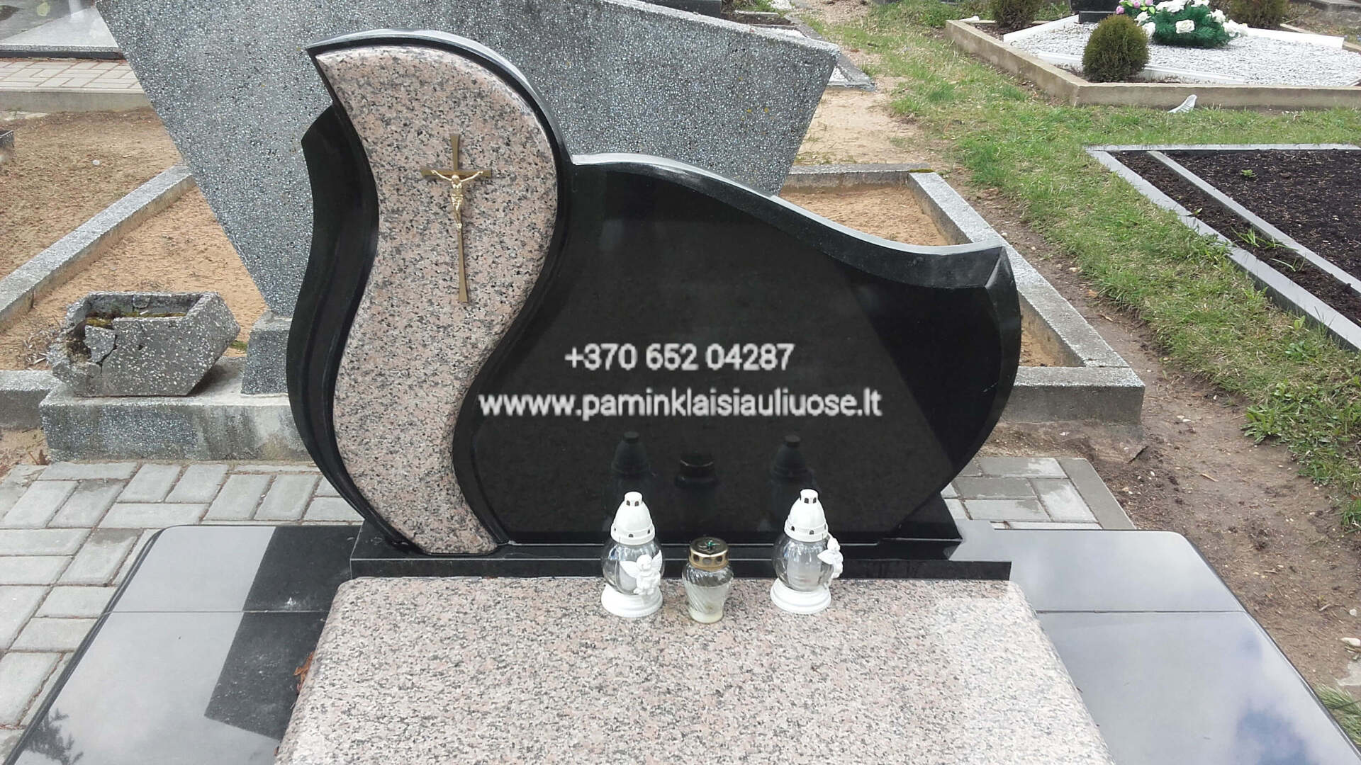 Akmenita, ĮI | 2 dalių paminklai