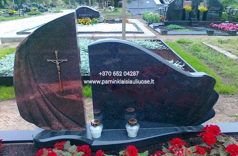 Akmenita, ĮI | 2 dalių paminklai