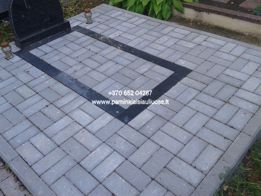 Akmenita - Kapų apdaila