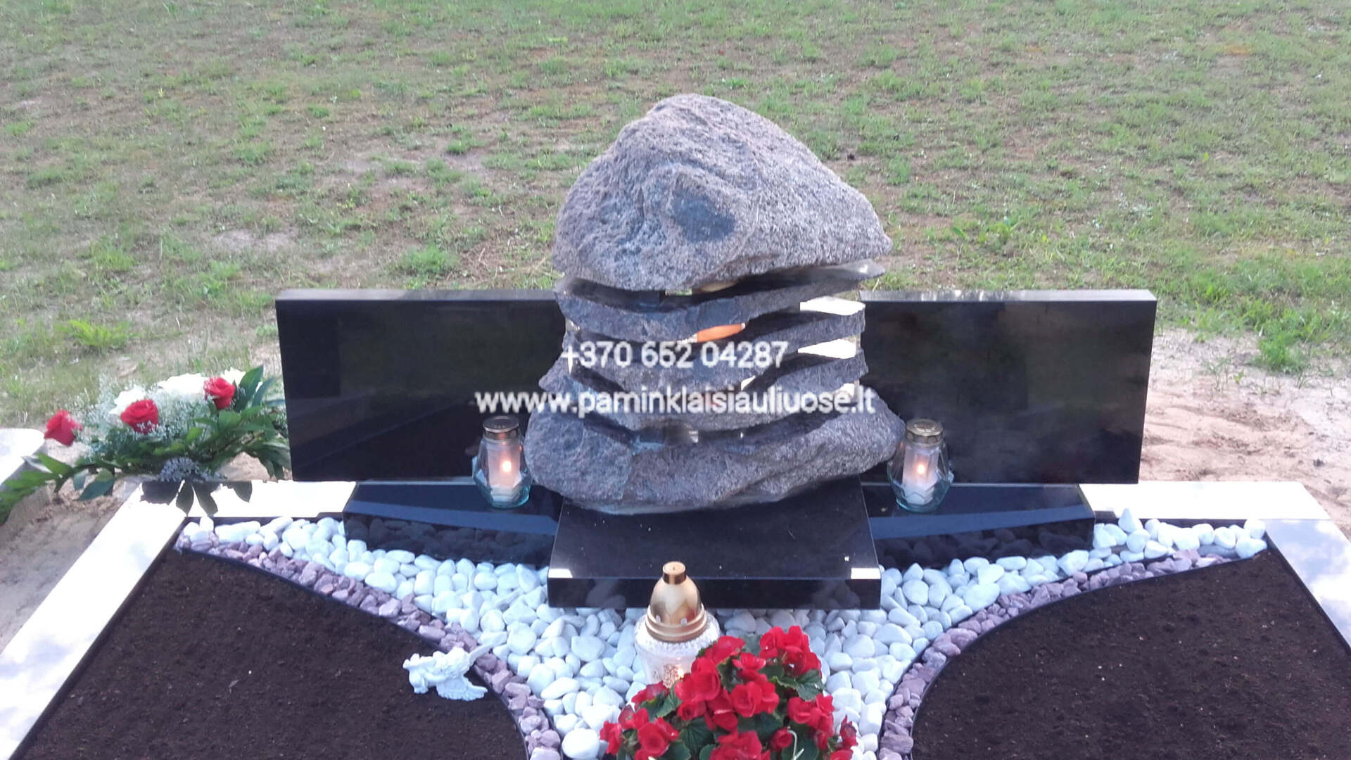 Akmenita, ĮI | 3 dalių paminklai