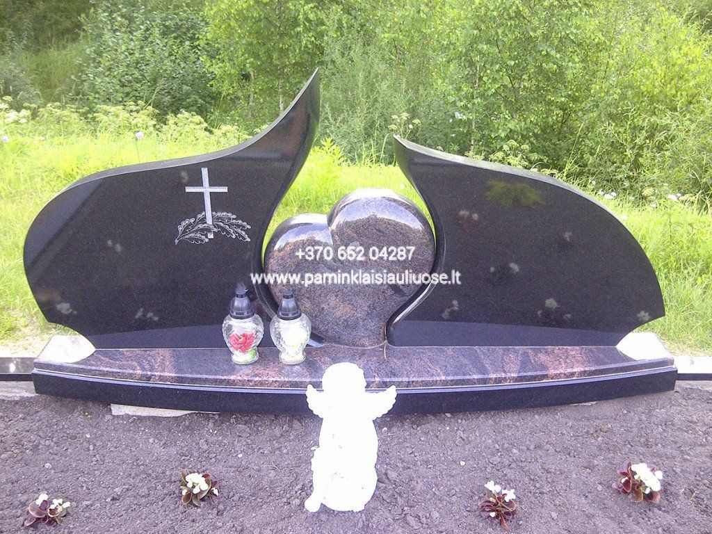 Akmenita, ĮI | 3 dalių paminklai