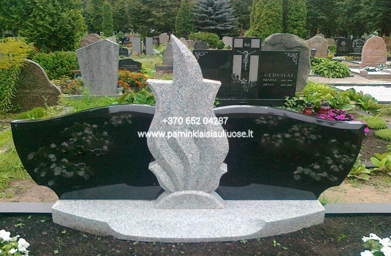 Akmenita, ĮI | 3 dalių paminklai