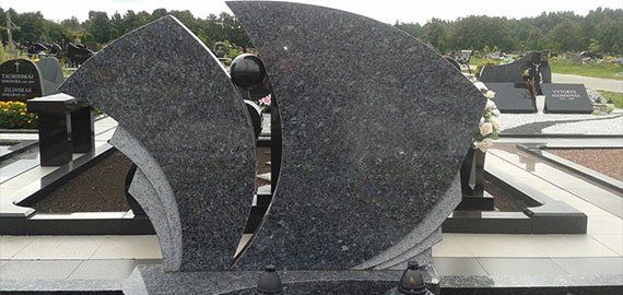 Akmenita, ĮI | 1 dalies paminklai