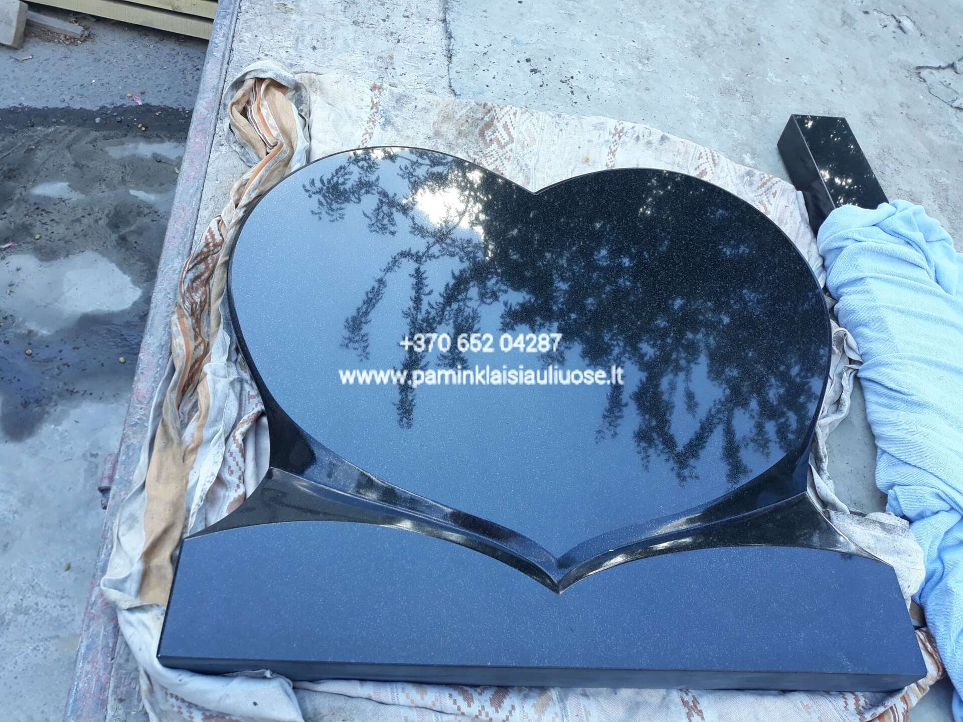 Akmenita, ĮI | 1 dalies paminklai