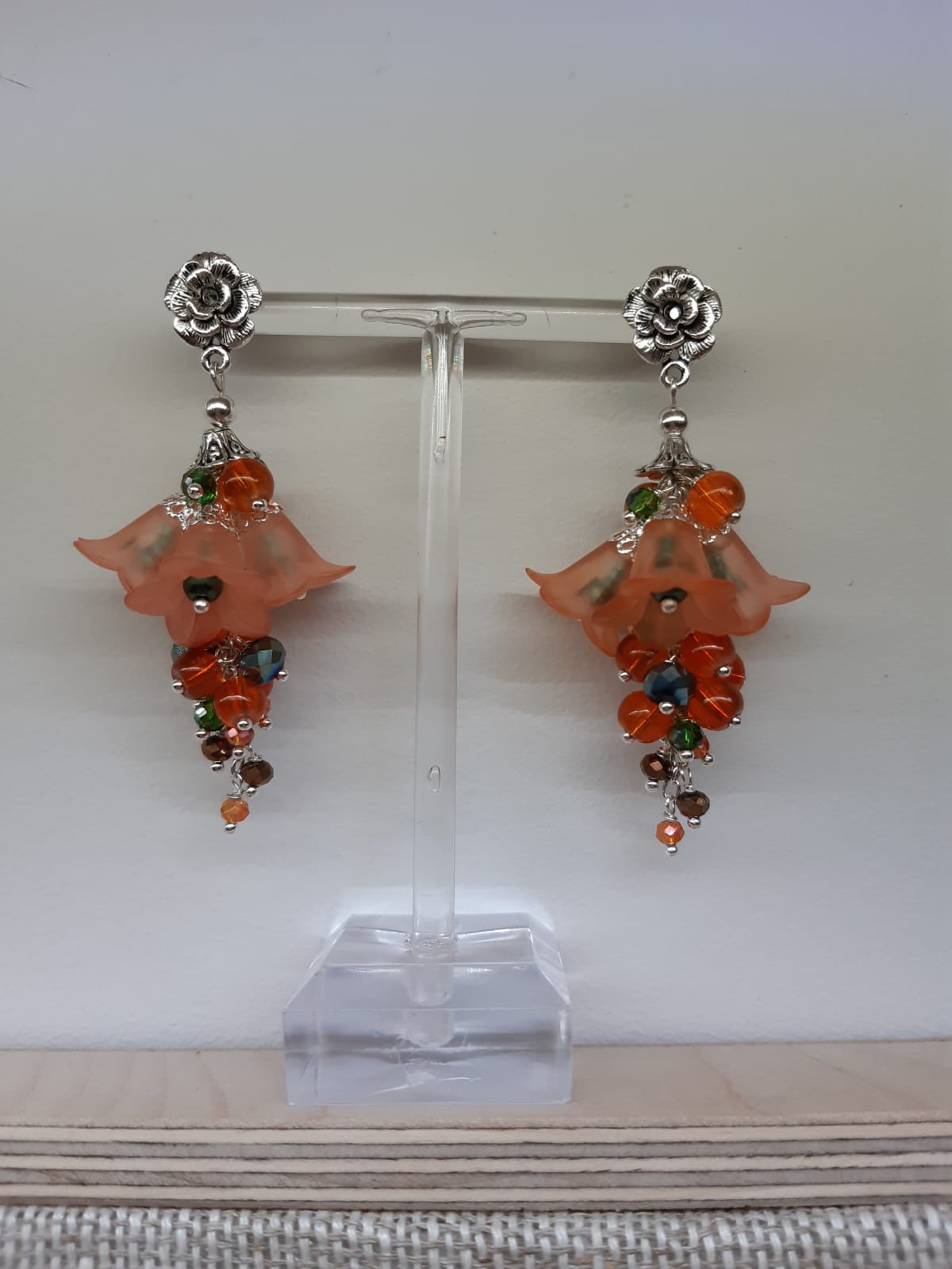 rotas, aksesuāri, auskari, Šūšanas pakalpojumi Purvciemā, Purvciems, apģērba remonts Purvciemā,  šūšanas darbnīca, šūšana, apģērbu remonts, aizkaru šūšana