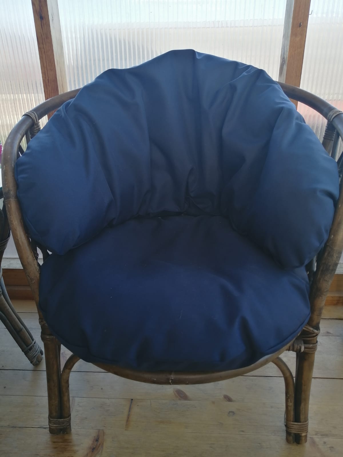 krēslu pārvalki, dīvāna pārvalki, auduma dīvāns, apģērba remonts Purvciemā, Šūšanas pakalpojumi Purvciemā, Purvciems,  šūšanas darbnīca, šūšana, apģērbu remonts, aizkaru šūšana