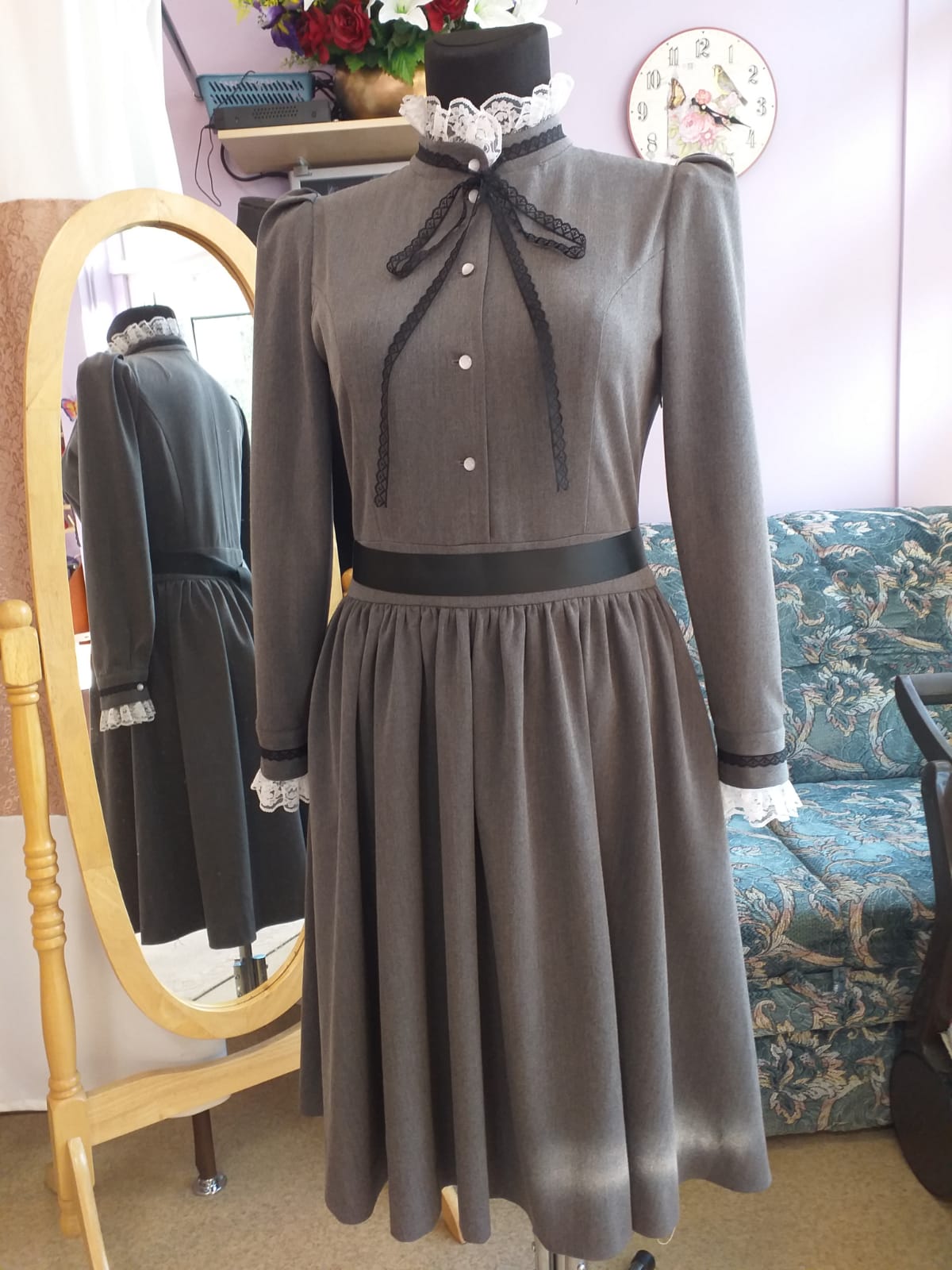 Apģērba remonts Purvciemā, kleitu šūšana Rīgā, apģērba remonts Purvciemā, Šūšanas pakalpojumi Purvciemā,  šūšanas darbnīca, šūšana, apģērbu remonts, aizkaru šūšana