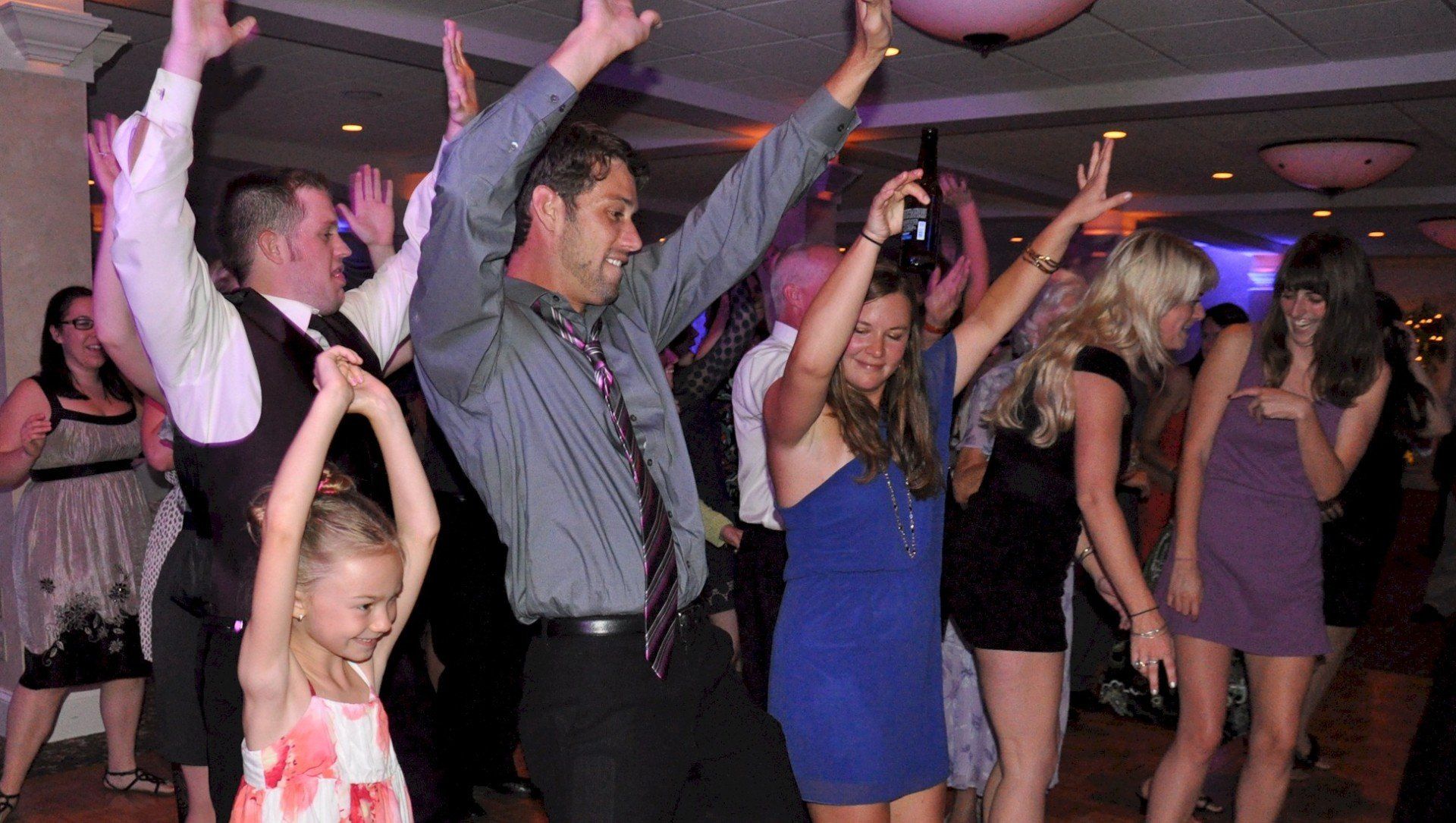 wedding djs in manchester nashua portsmouth concord NH