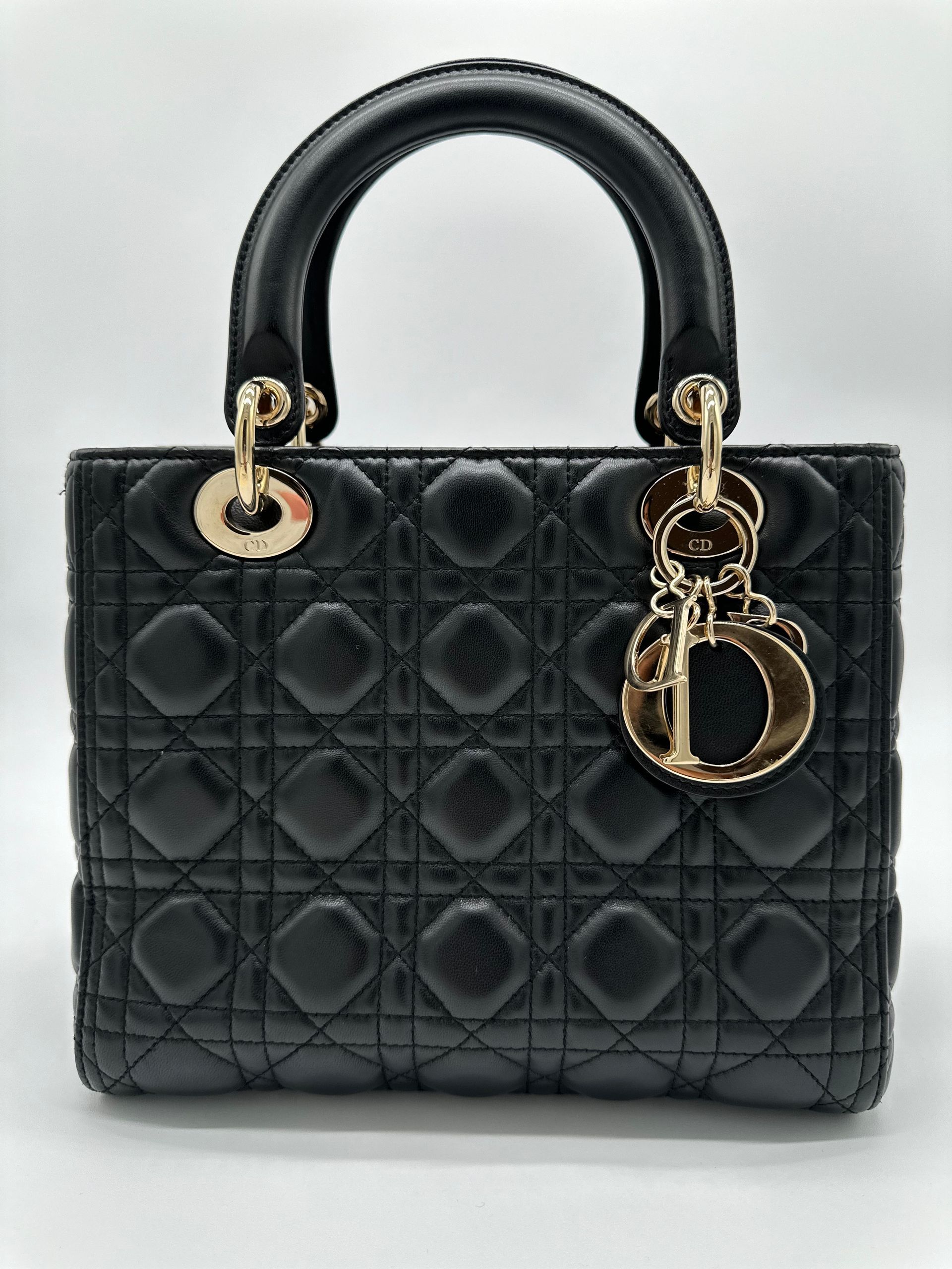 Christian Dior Lady Dior Cannage Medium (Black)