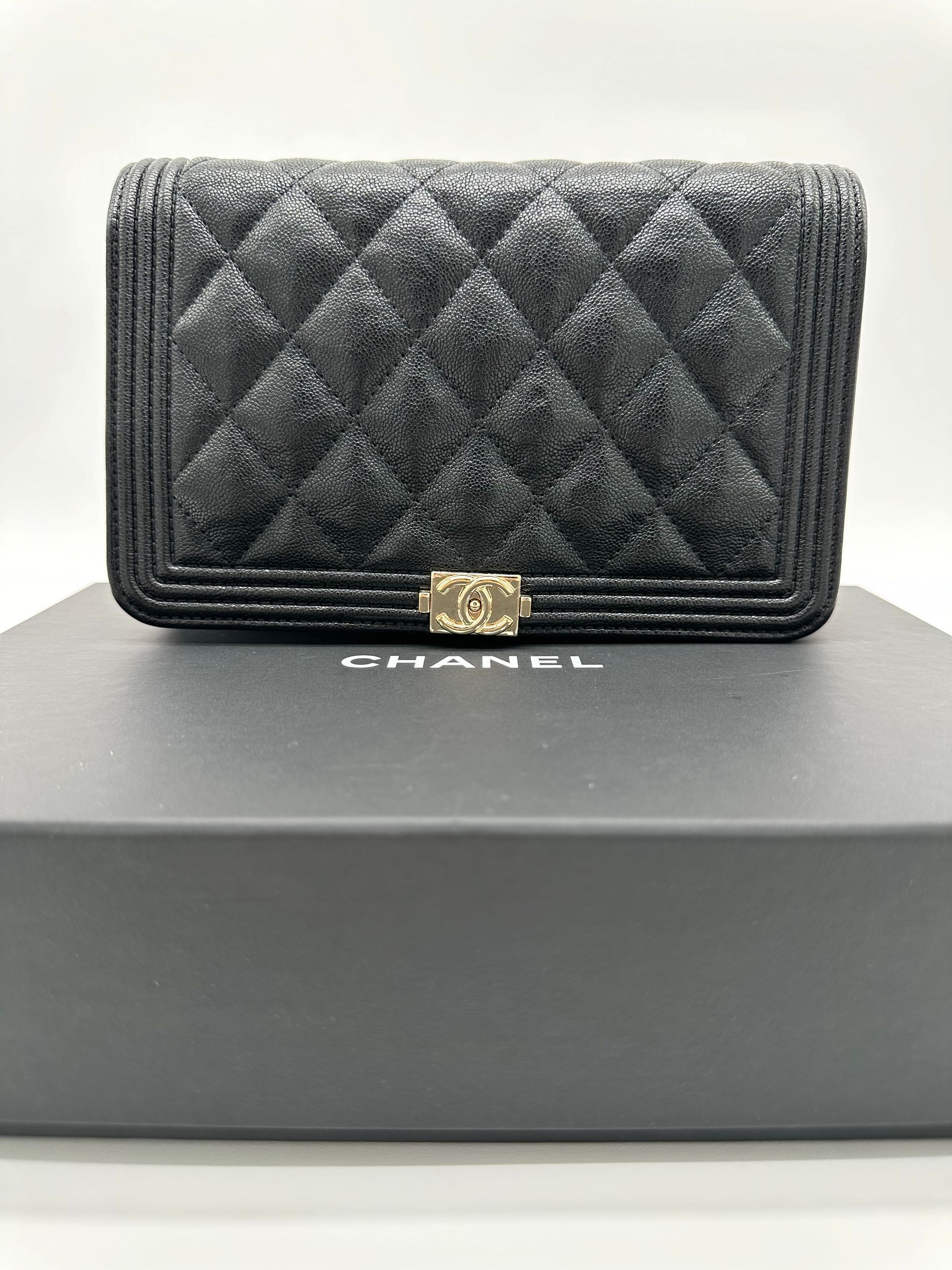 Chanel Le Boy Wallet On Chain (Black)