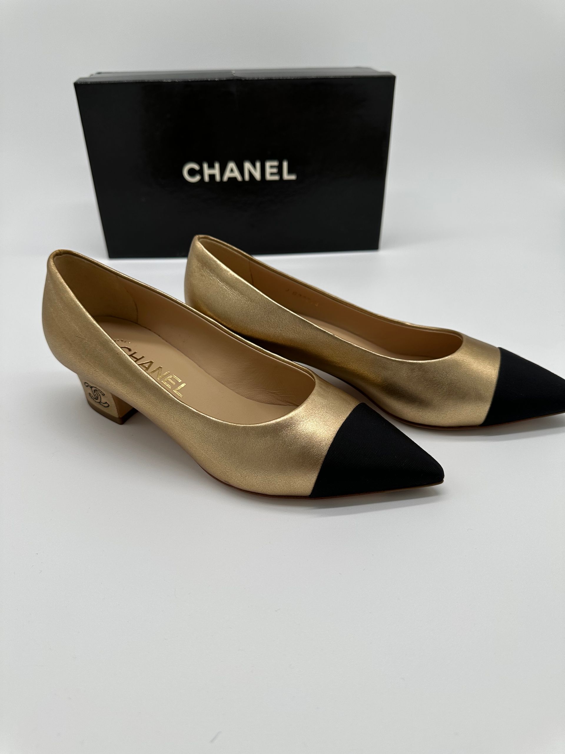 Chanel Gold/Black Leather Fabric CC Pumps