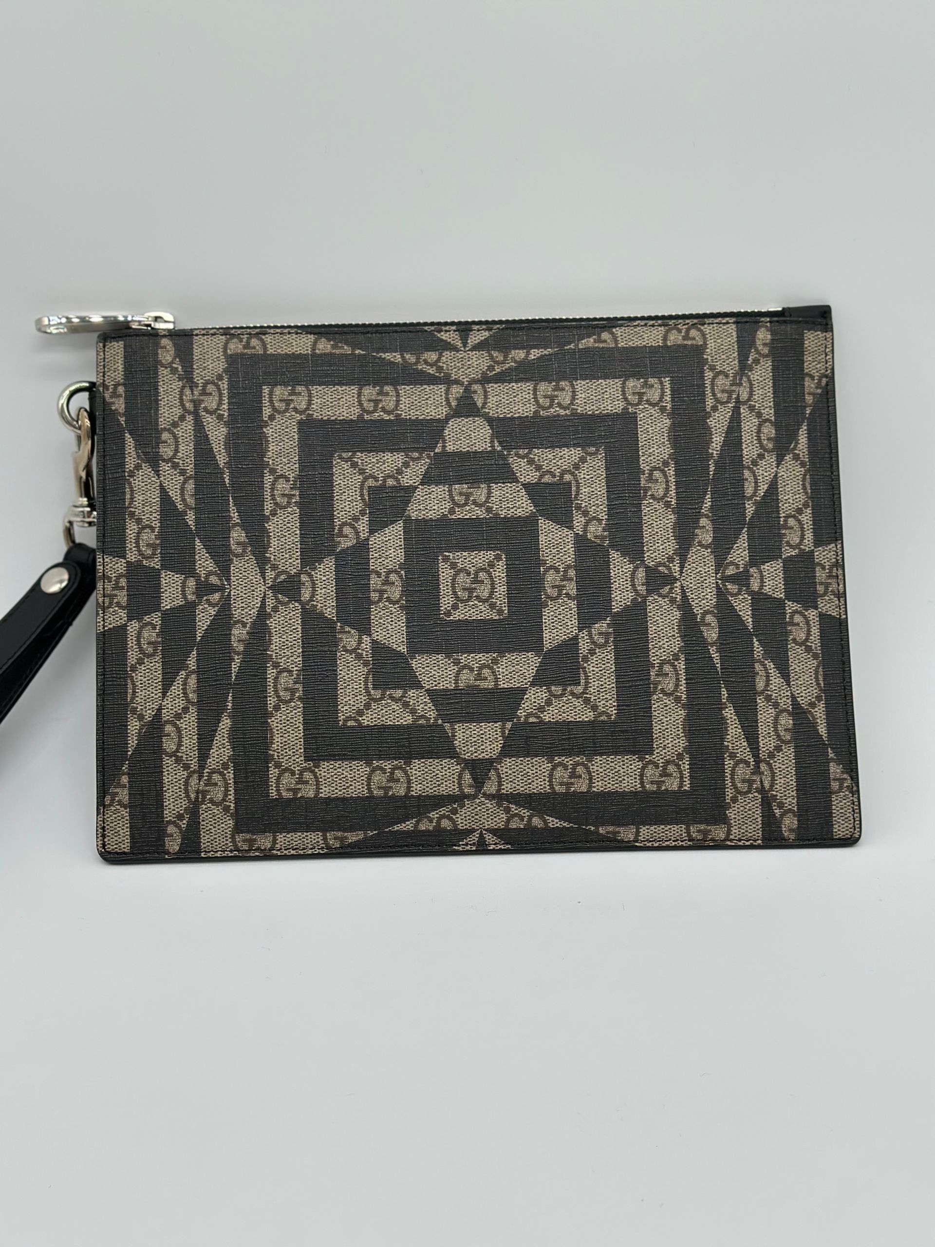 Gucci GG Supreme Caleido Pouch