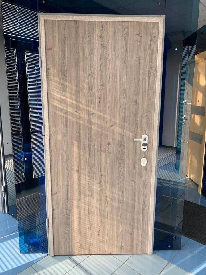 porta effetto legno grezzo