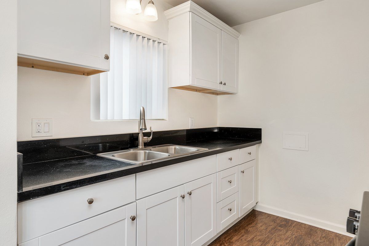 Canyon Drive property image of interior