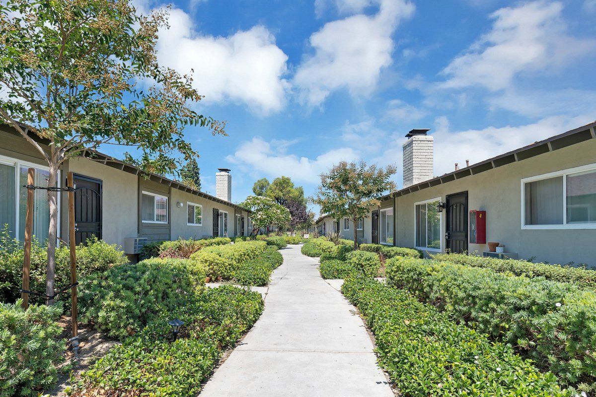 Windsor Gardens Apartment Homes Property Details