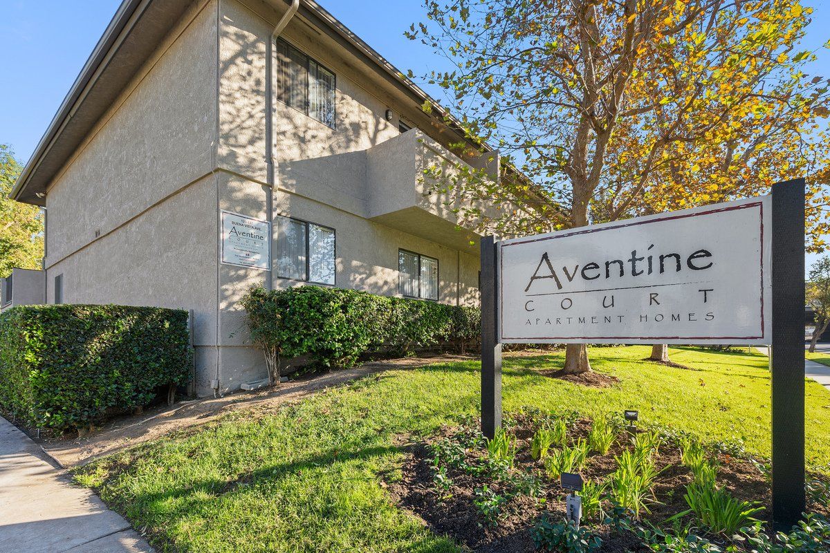 Aventine Court Apartment Exterior Image